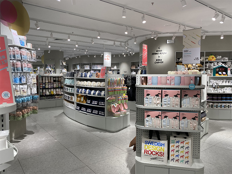 天河精品店陳列架,諾米貨架,定制精品店貨架廠家