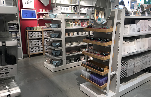 東莞[精品店貨架]精品店飾品店商品陳列方法