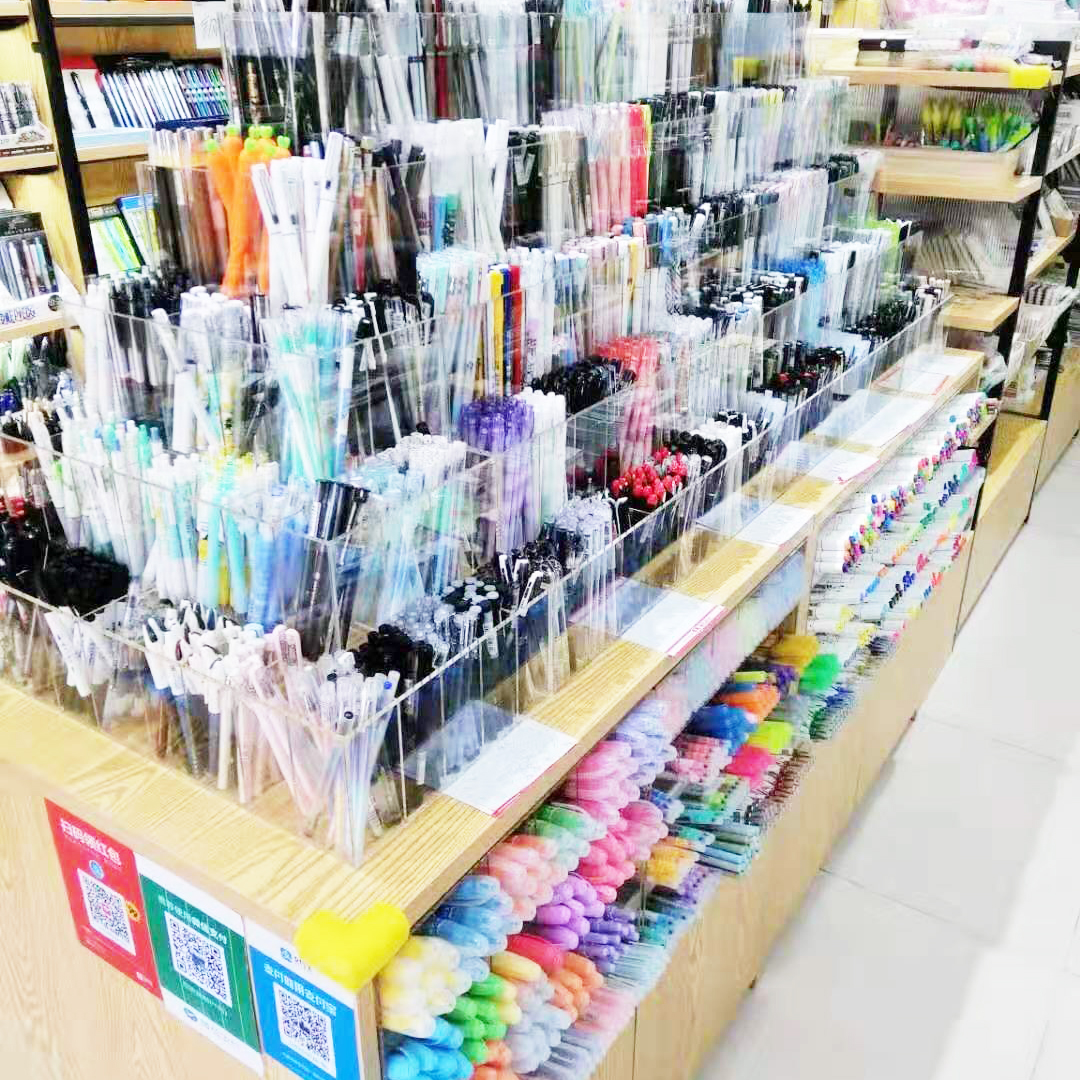 蘿崗文具店精品貨架