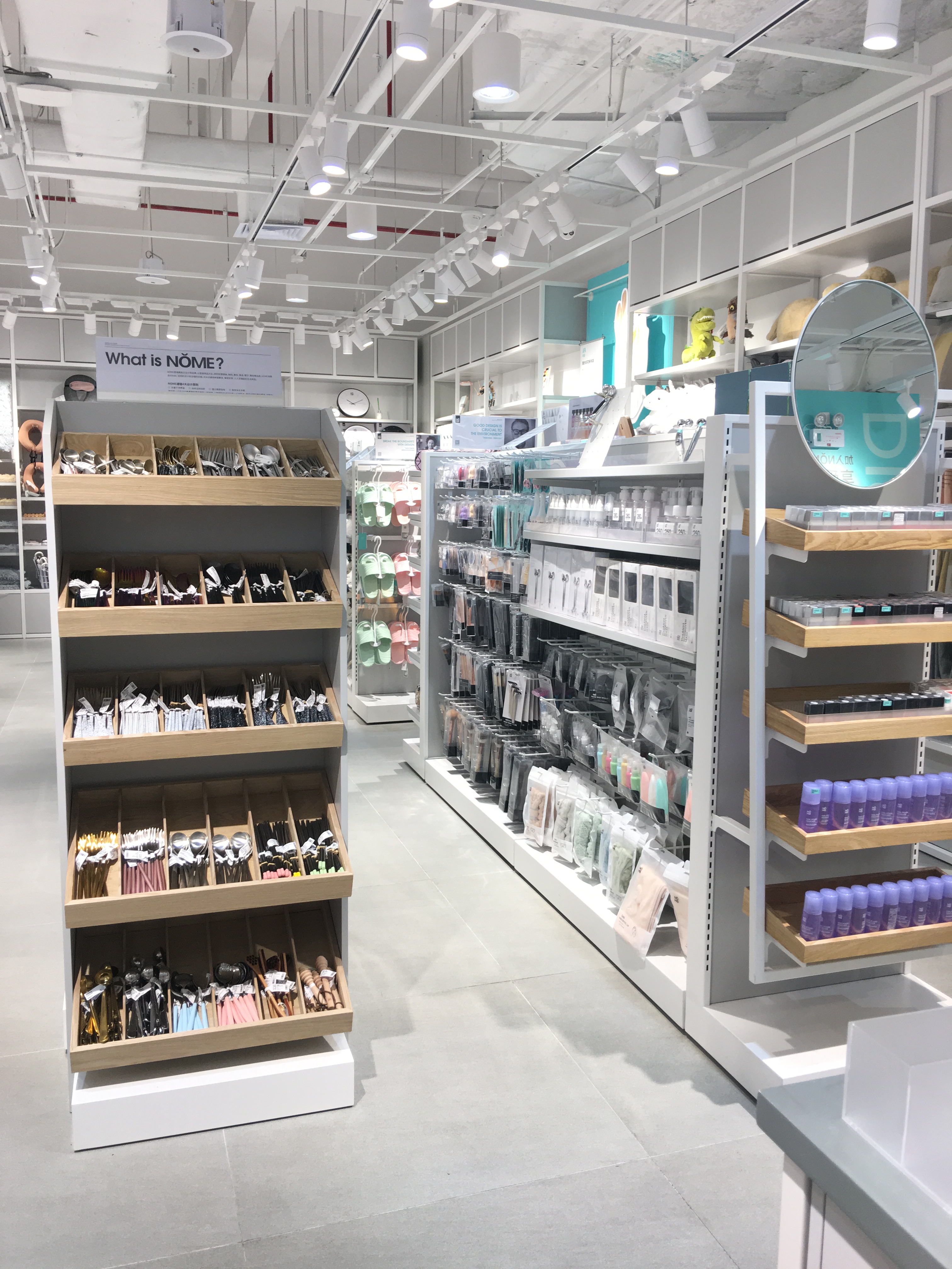臨夏回族百貨貨架,小百貨架子,兩元店的貨架,小商店貨架