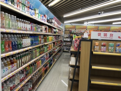 百貨店貨架