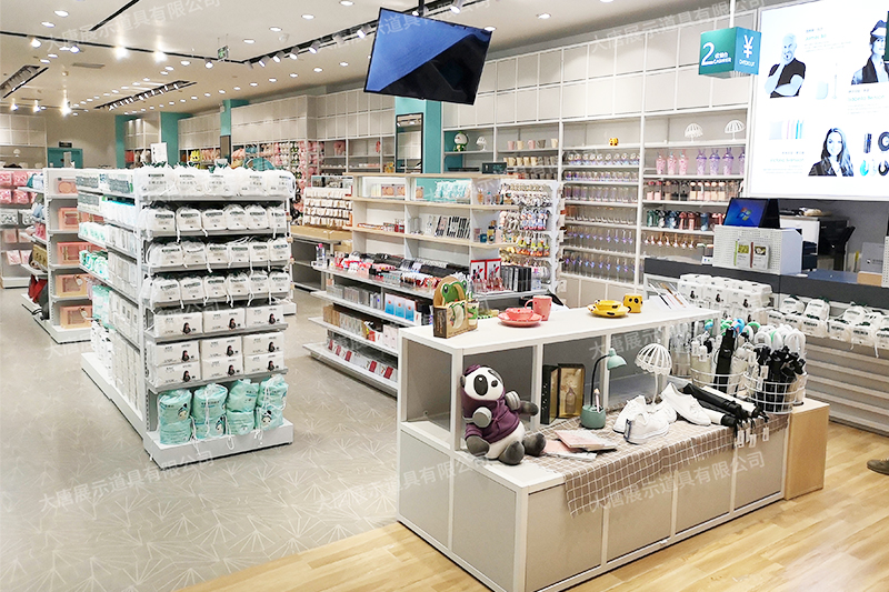 精品店貨架，NOME貨架，諾米陳列架，大唐展示貨架，北歐風(fēng)貨架，三元店貨架