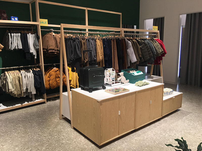 肇慶小型服裝店貨架