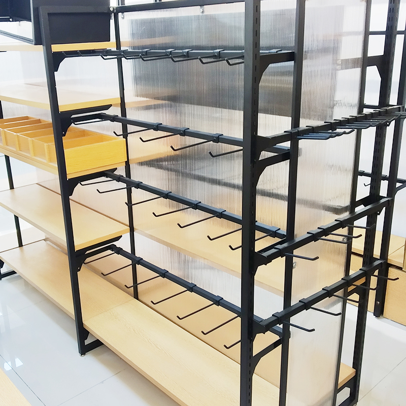 增城名創(chuàng)貨架展示
