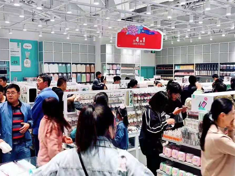 諾米貨架