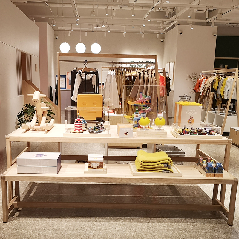 湖北服裝貨架展示